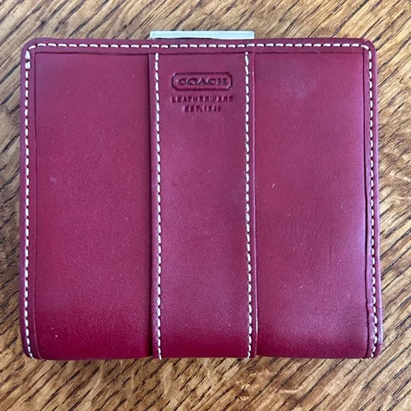 NWOT COACH LEATHER WALLET - Picture 1 of 6